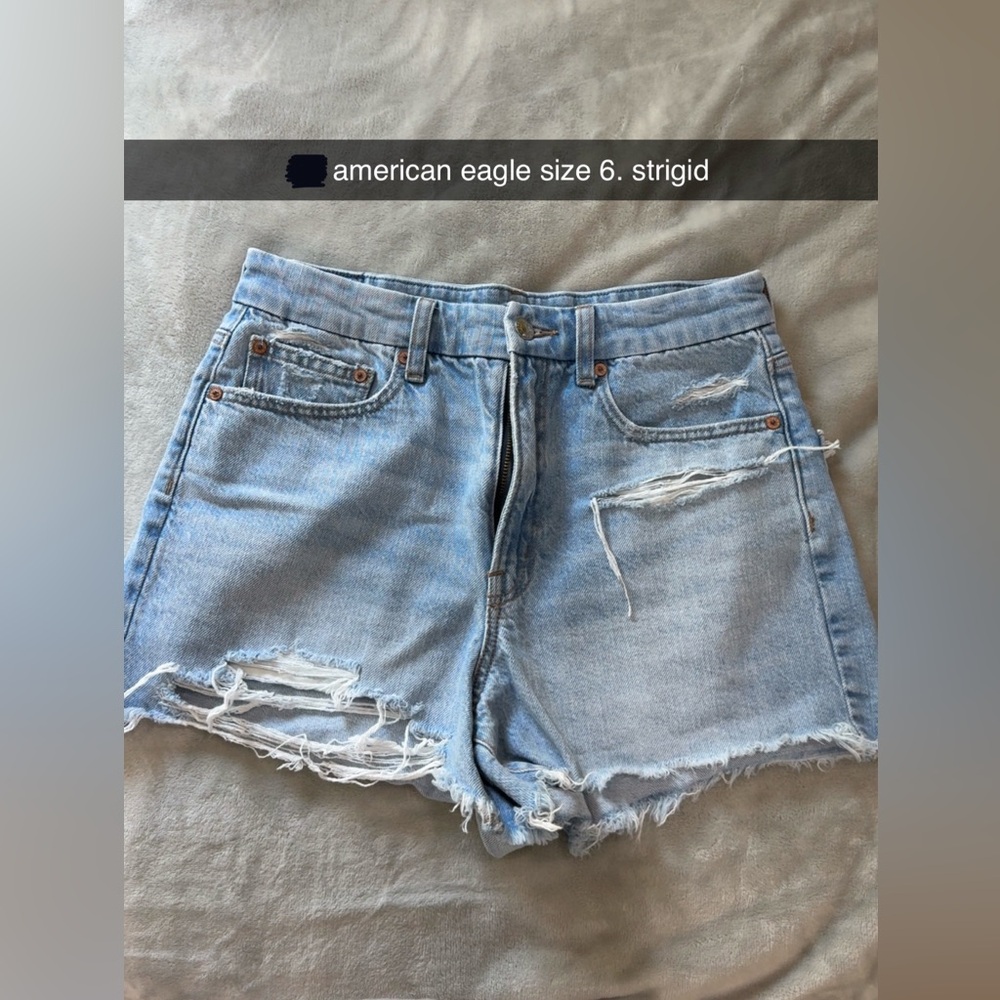 American Eagle women’s shorts